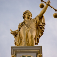 <i>Columna de Derechos Humanos:</i> El tiempo, la justicia y la muerte