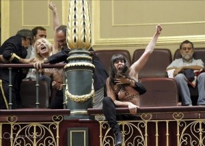 417747-femen-topless-spanish-parliament