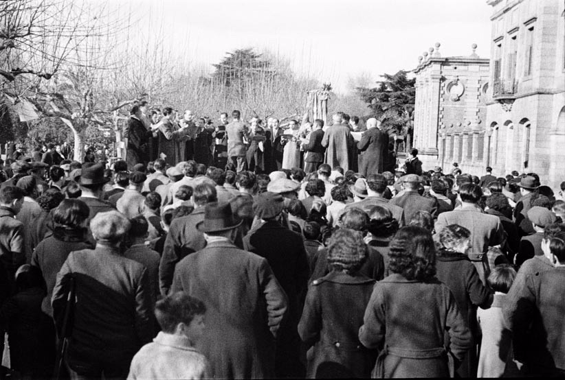 International volunteers march in Barcelona, January 16, 1937. Photo Brangulí