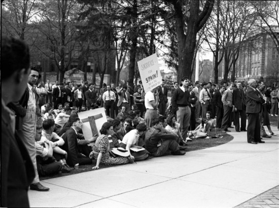 Michigan students rally for Spain during the Spanish Civil War. Photo University of Michigan.